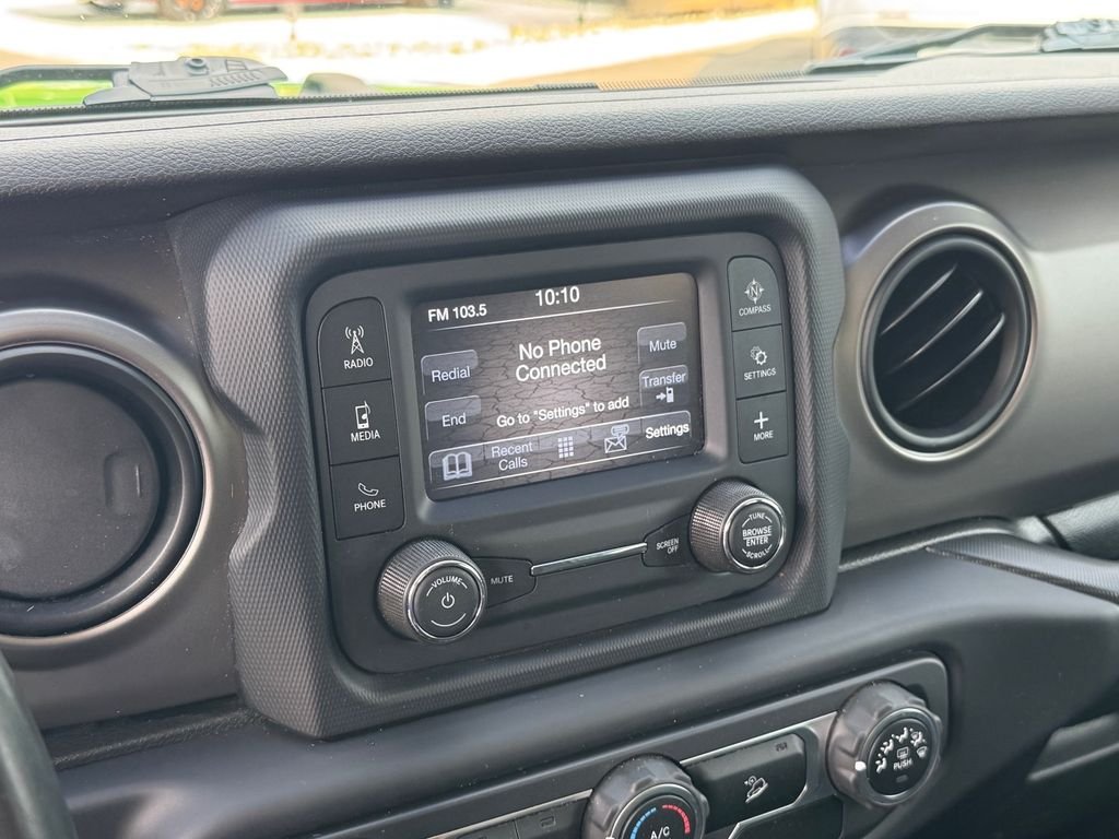 Used 2018 Green Jeep Sport S image 22