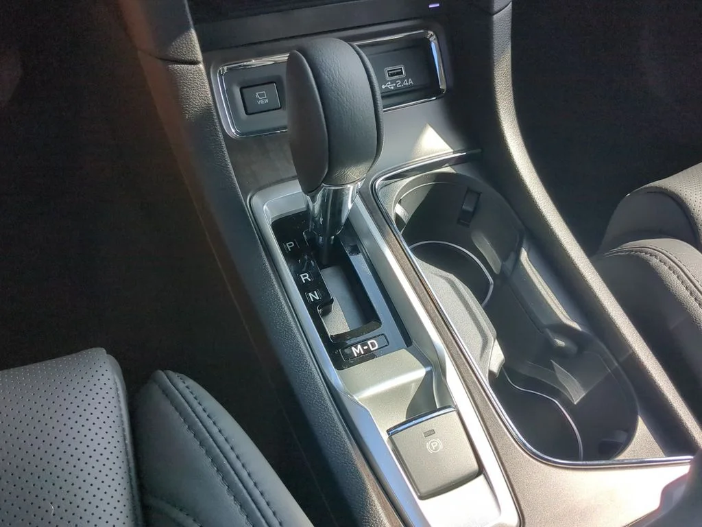 New 2026 AUTUMN GREEN METALLIC Subaru Touring 7-Passenger image 27
