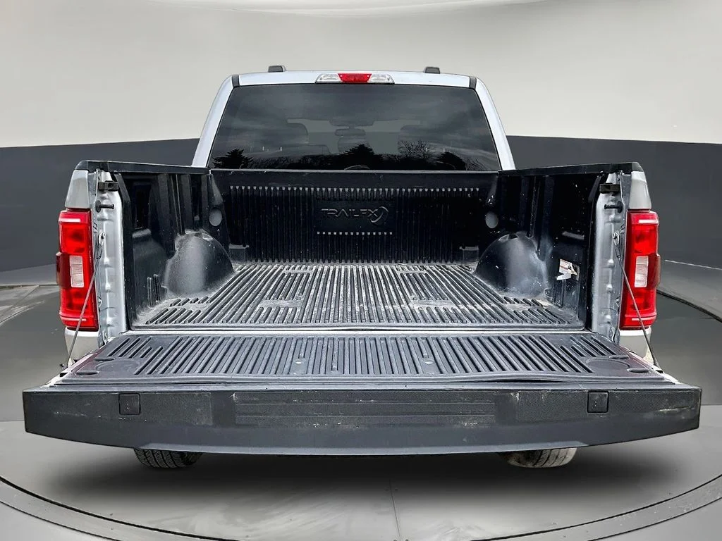 Certified Used 2021 Silver Ford XLT image 9