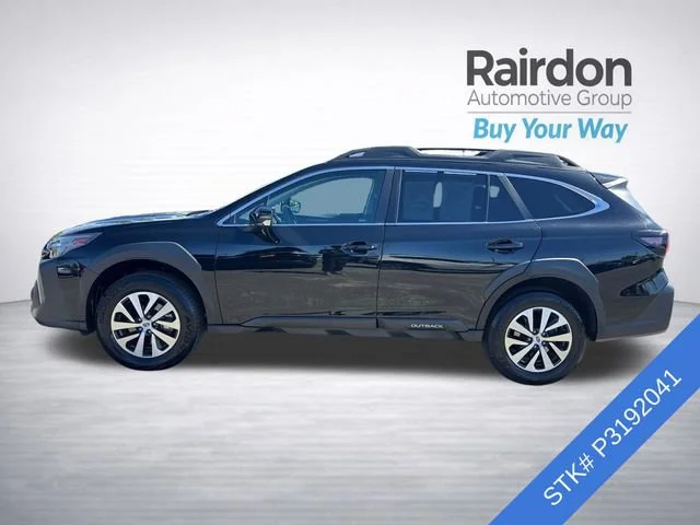 Used 2023 Crystal Black Silica Subaru Premium image 4