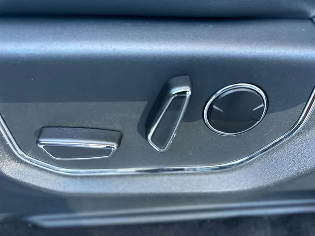 Used 2023 White Ford Platinum image 13