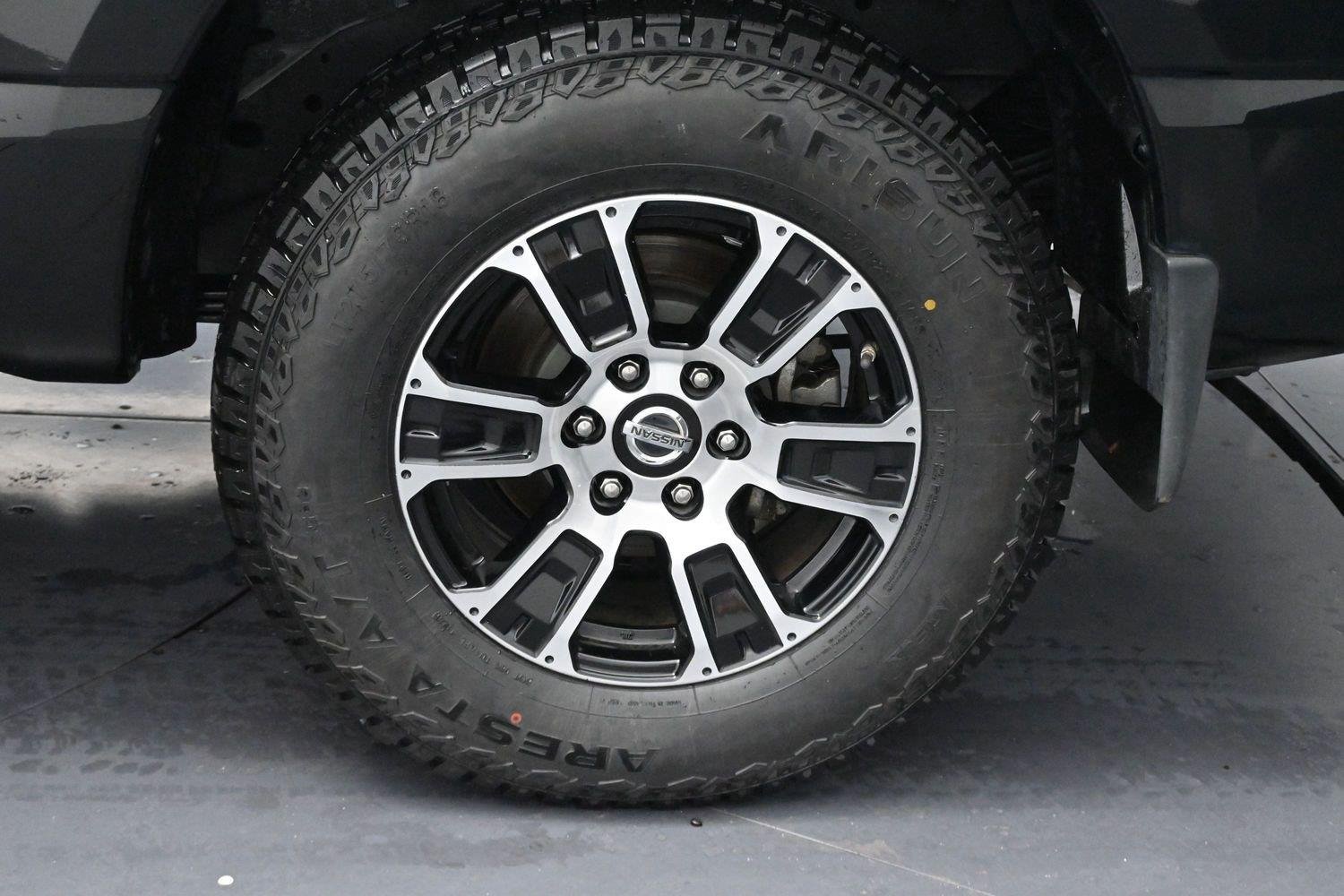 Used 2020 Super Black Nissan SV image 35