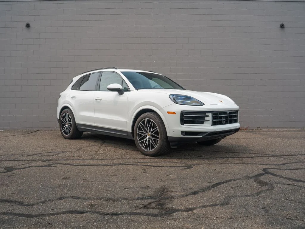 Used 2024 White Porsche Base image 9