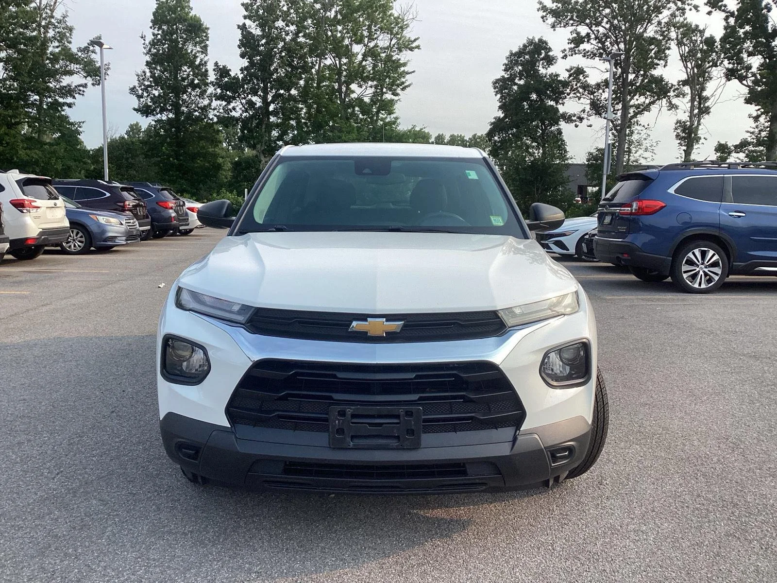 Used 2022 Summit White Chevrolet LS image 2