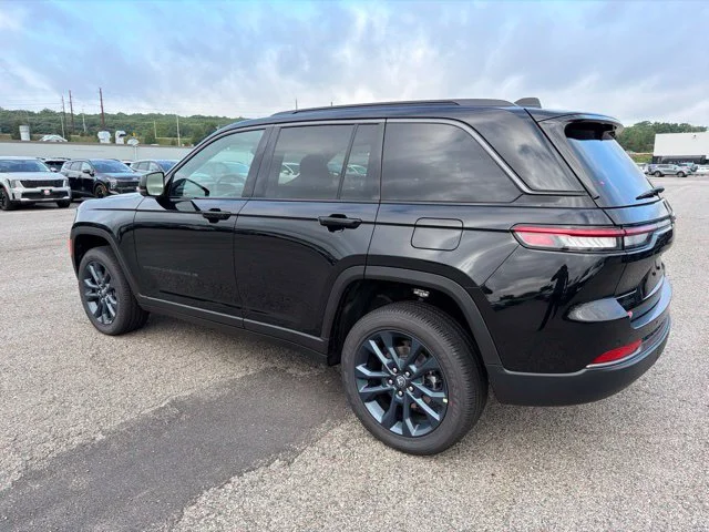 New 2026 Black Jeep  image 5