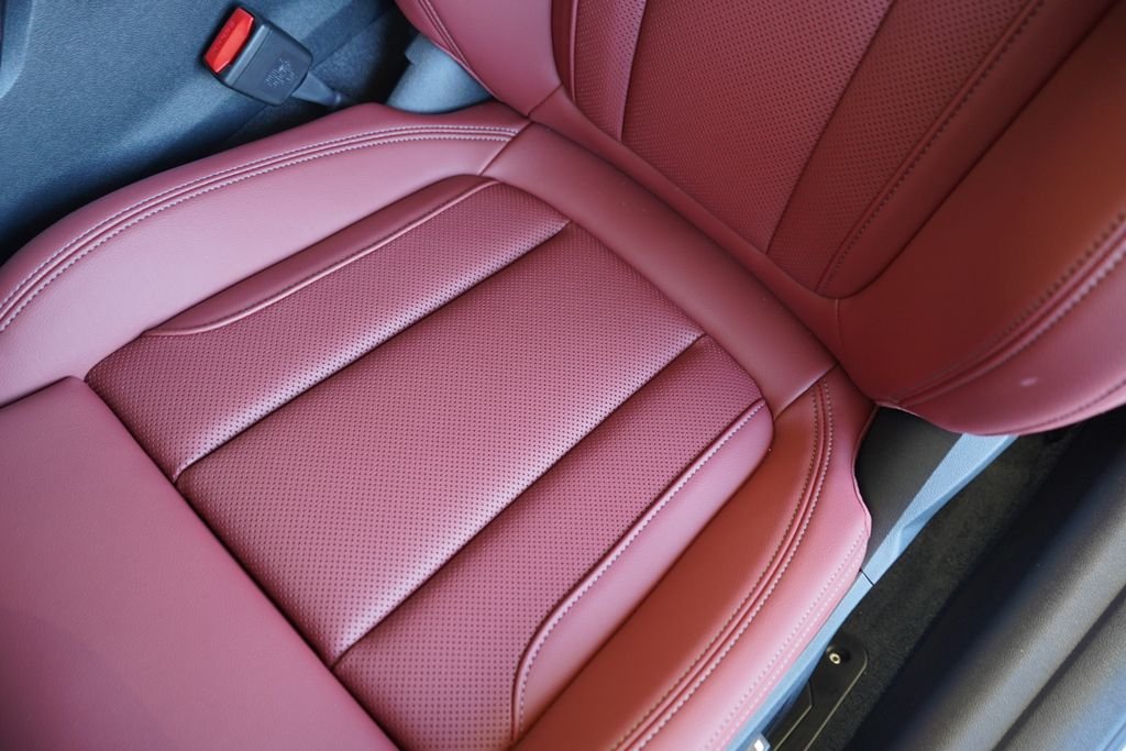 2026 BMW 4 Series M440i - Photo 11