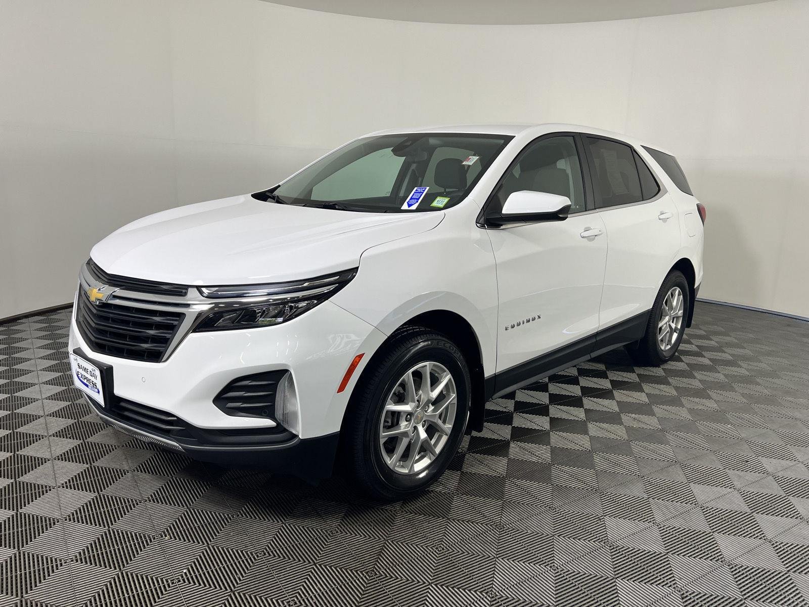 Used 2022 Summit White Chevrolet LT image 28