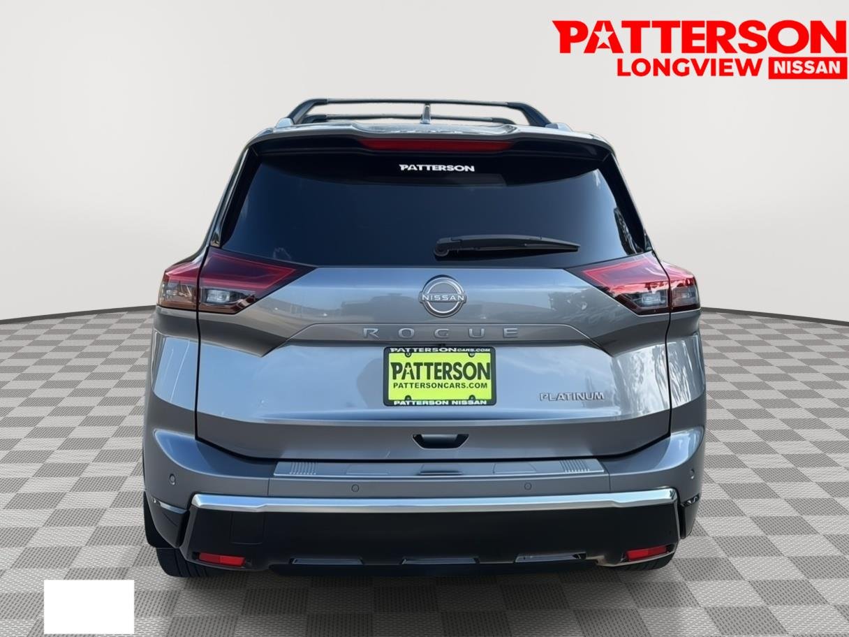 Used 2025 Gun Metallic Nissan Platinum image 3