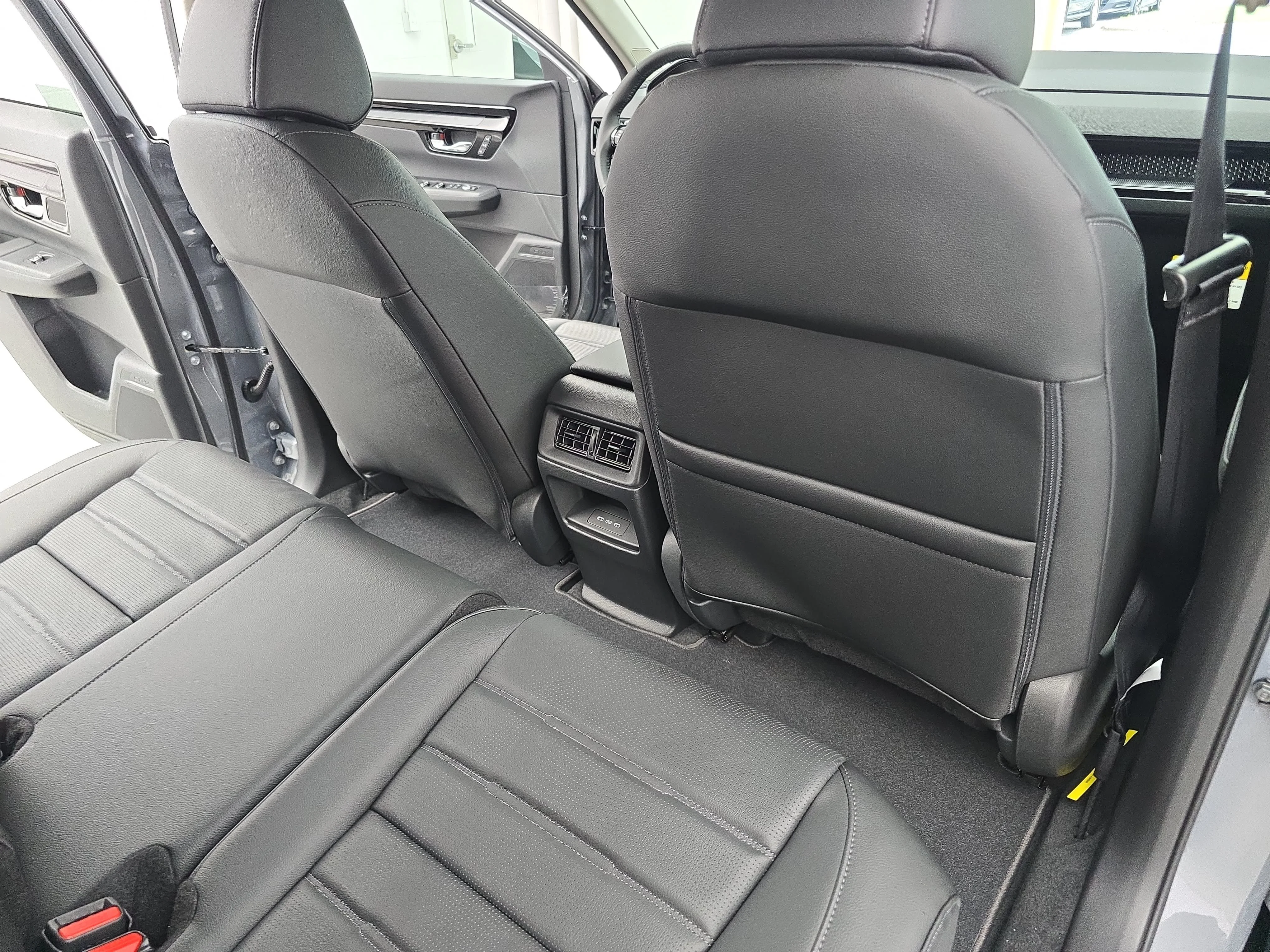 New 2026 Urban Gray Pearl Honda EX-L image 11