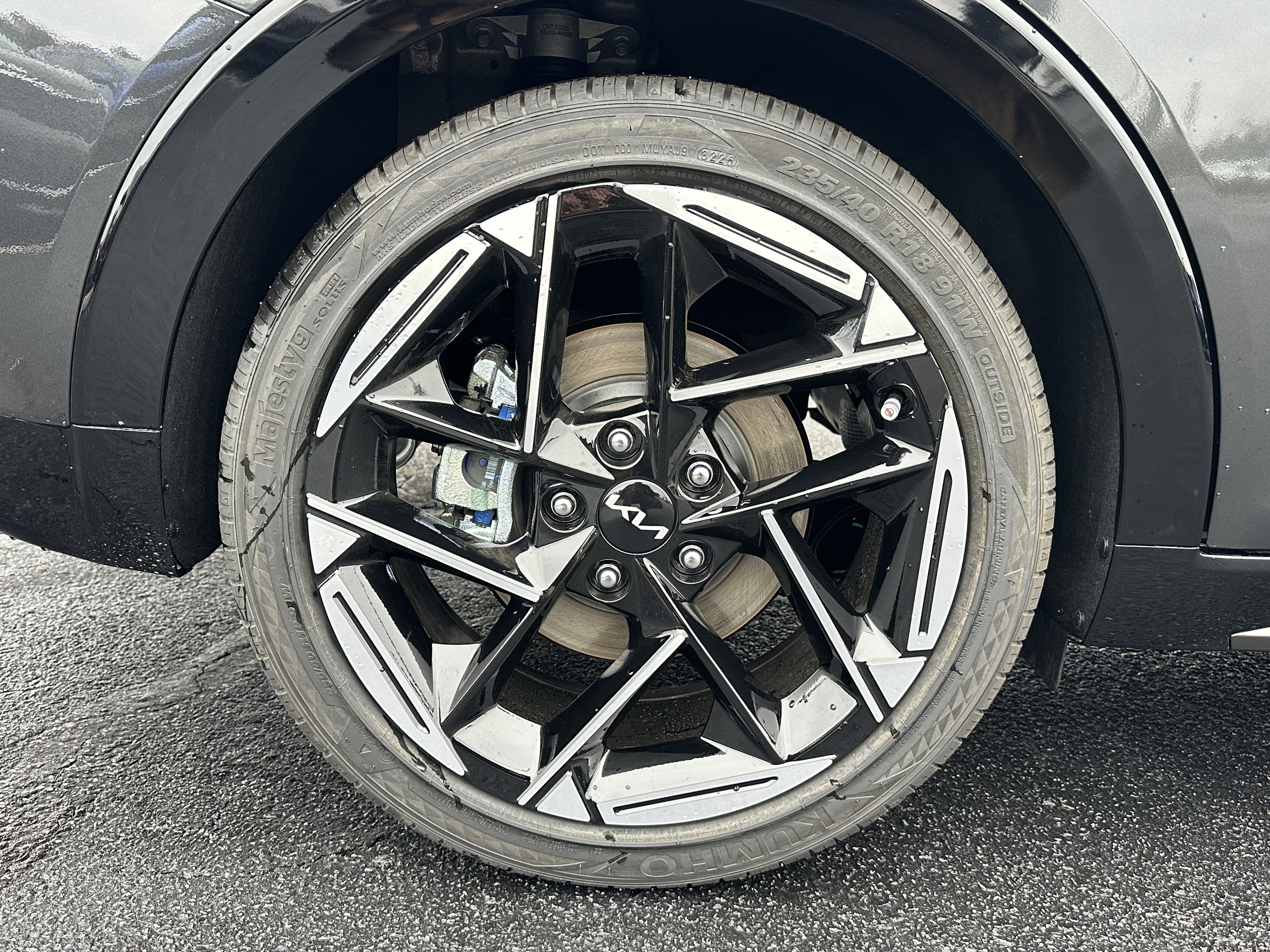 New 2026 Interstellar Gray Kia GT-Line image 18