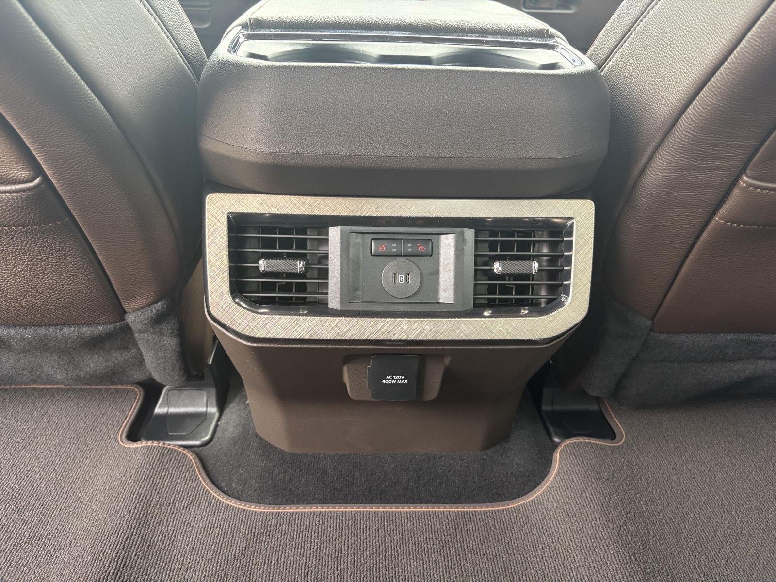 New 2026 Star White Metallic Tri-Coat Ford F-350® King Ranch® image 10