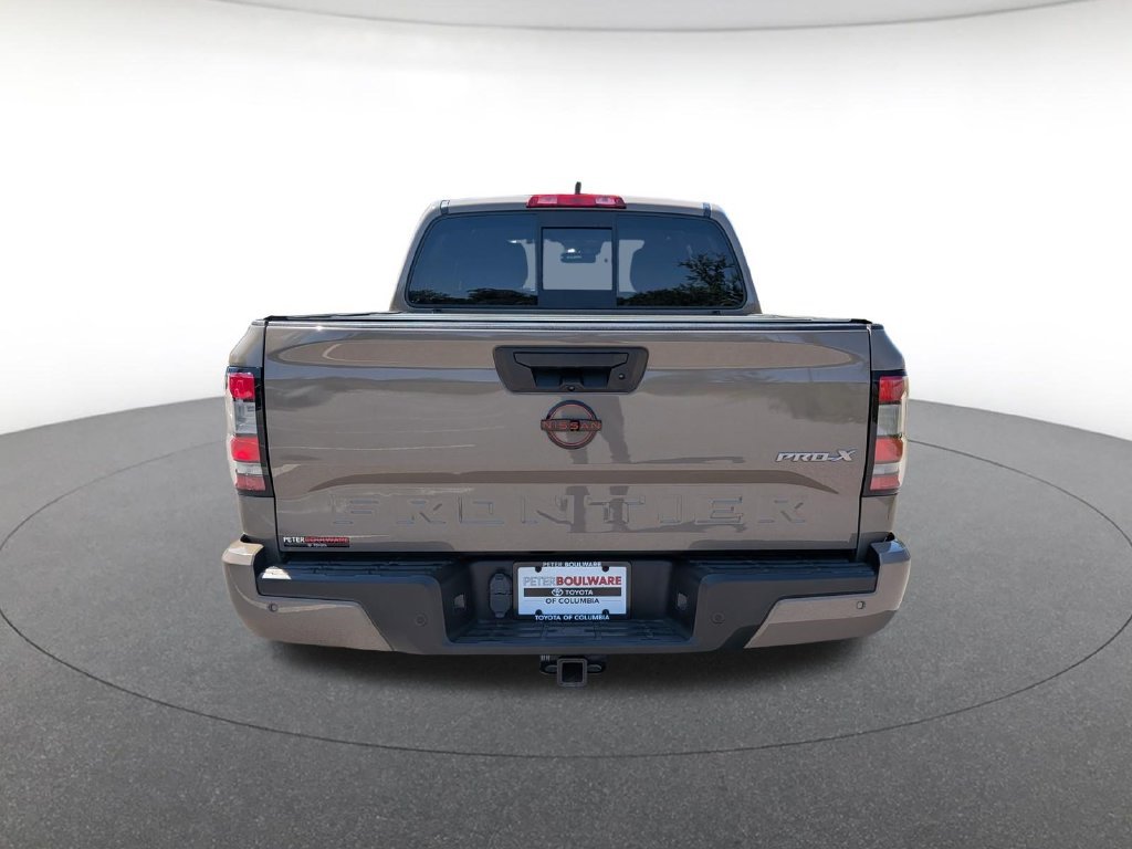 Used 2022  Nissan PRO-X image 5