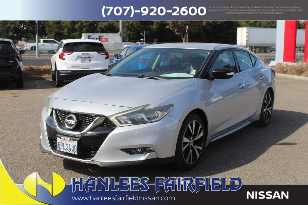 Used 2018 Silver Nissan 3.5 SV image 3