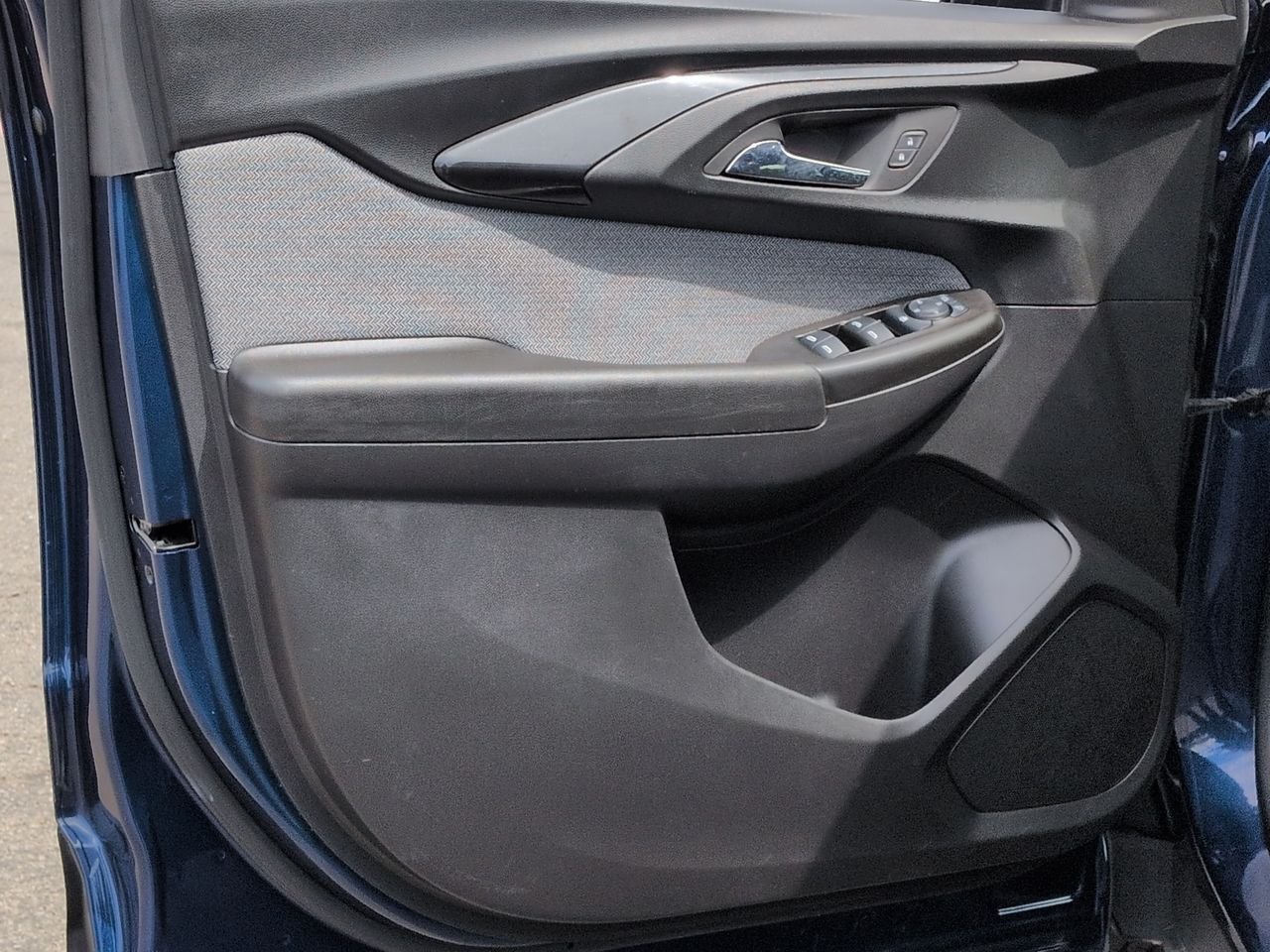 2023 Chevrolet TrailBlazer LT - Photo 22