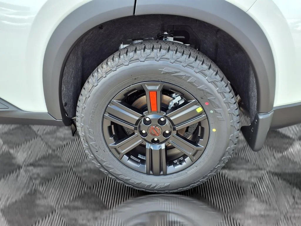 New 2026 Everest White Pearl TriCoat Nissan Rock Creek® image 20