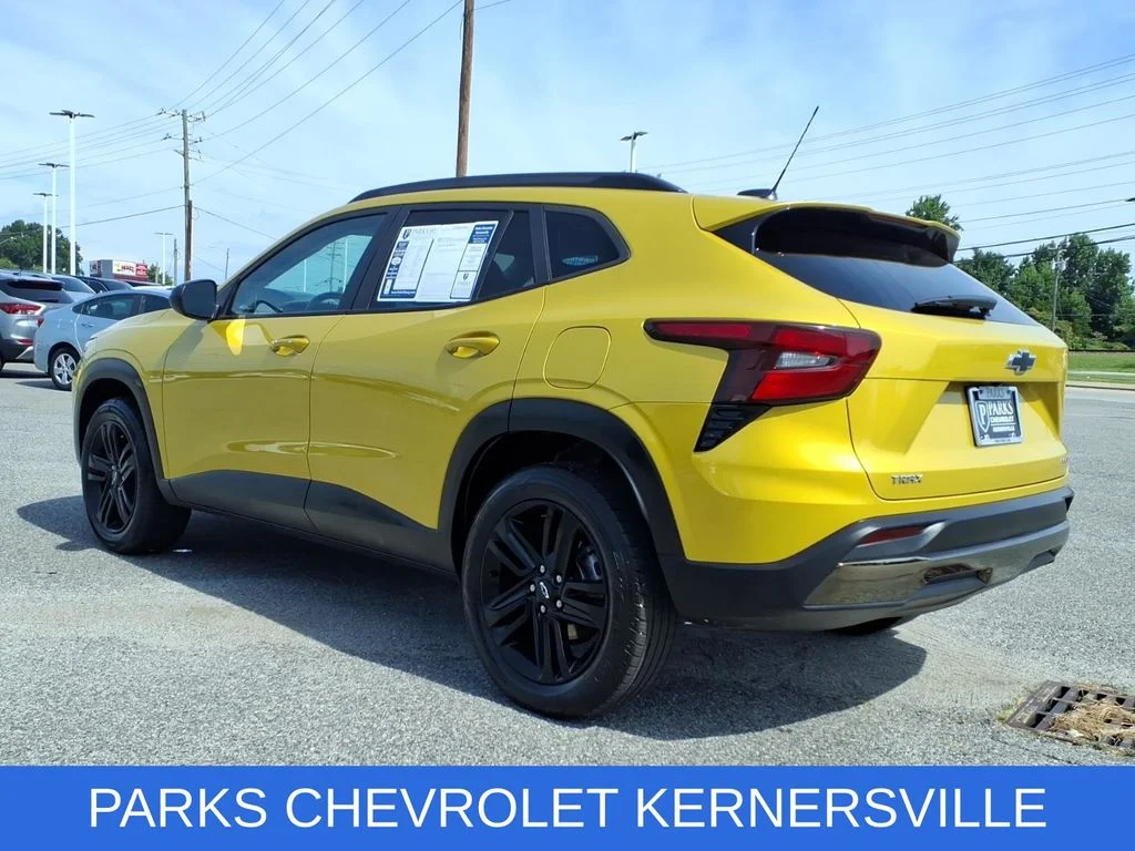 Used 2024 Yellow Chevrolet ACTIV image 2