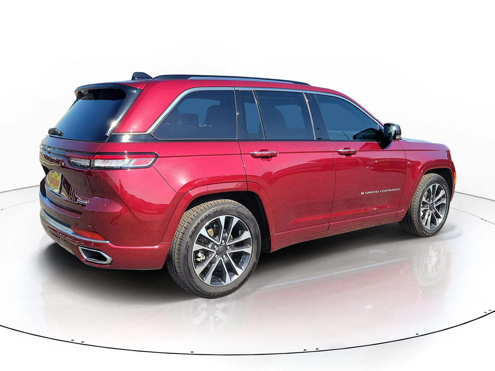 Certified Used 2023 Red Jeep Overland image 3