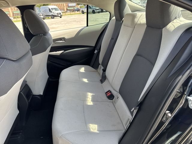 Used 2020 Black Toyota L image 21
