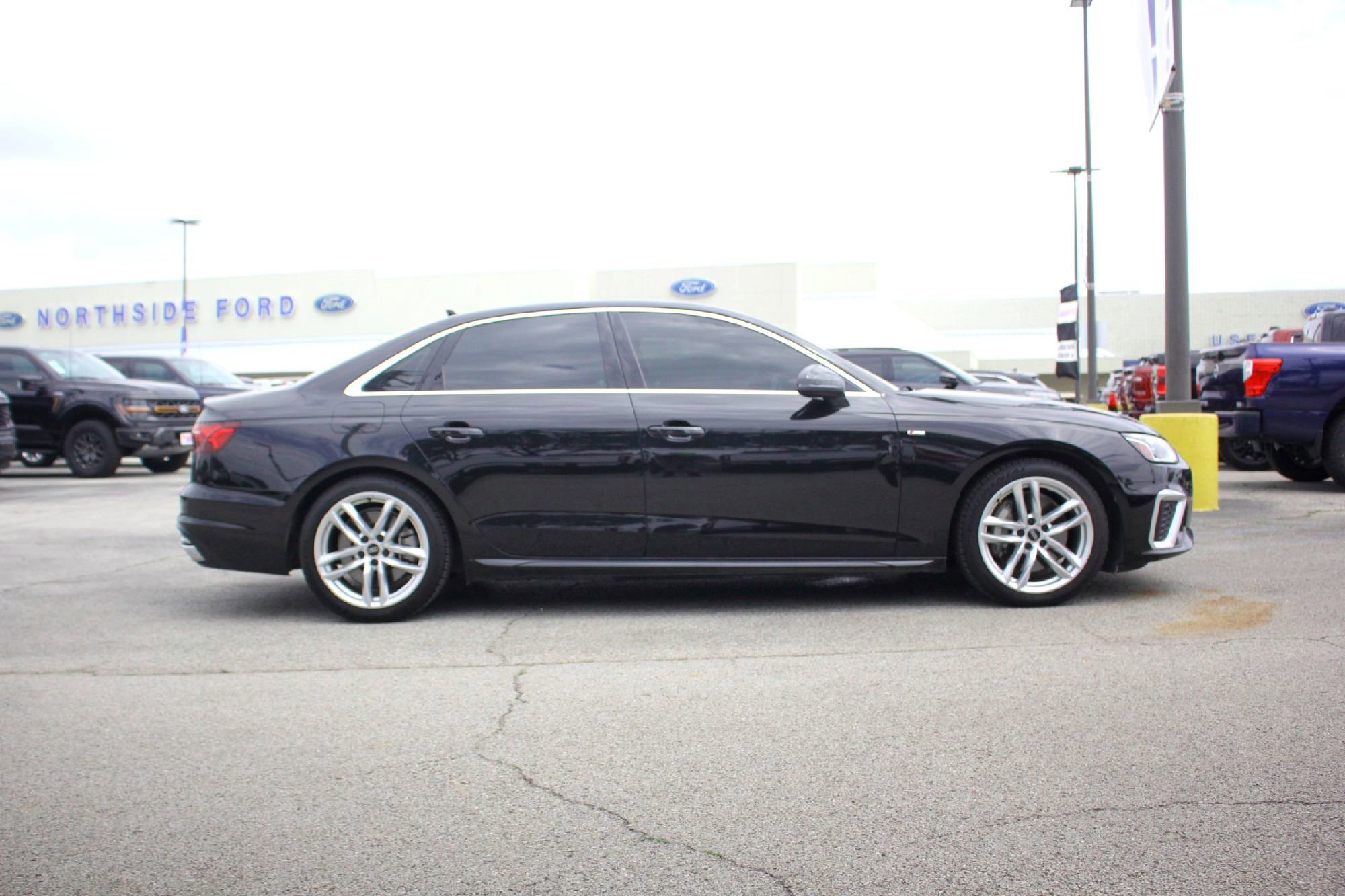 Used 2023 Mythos Black Metallic Audi S line Premium Plus image 4