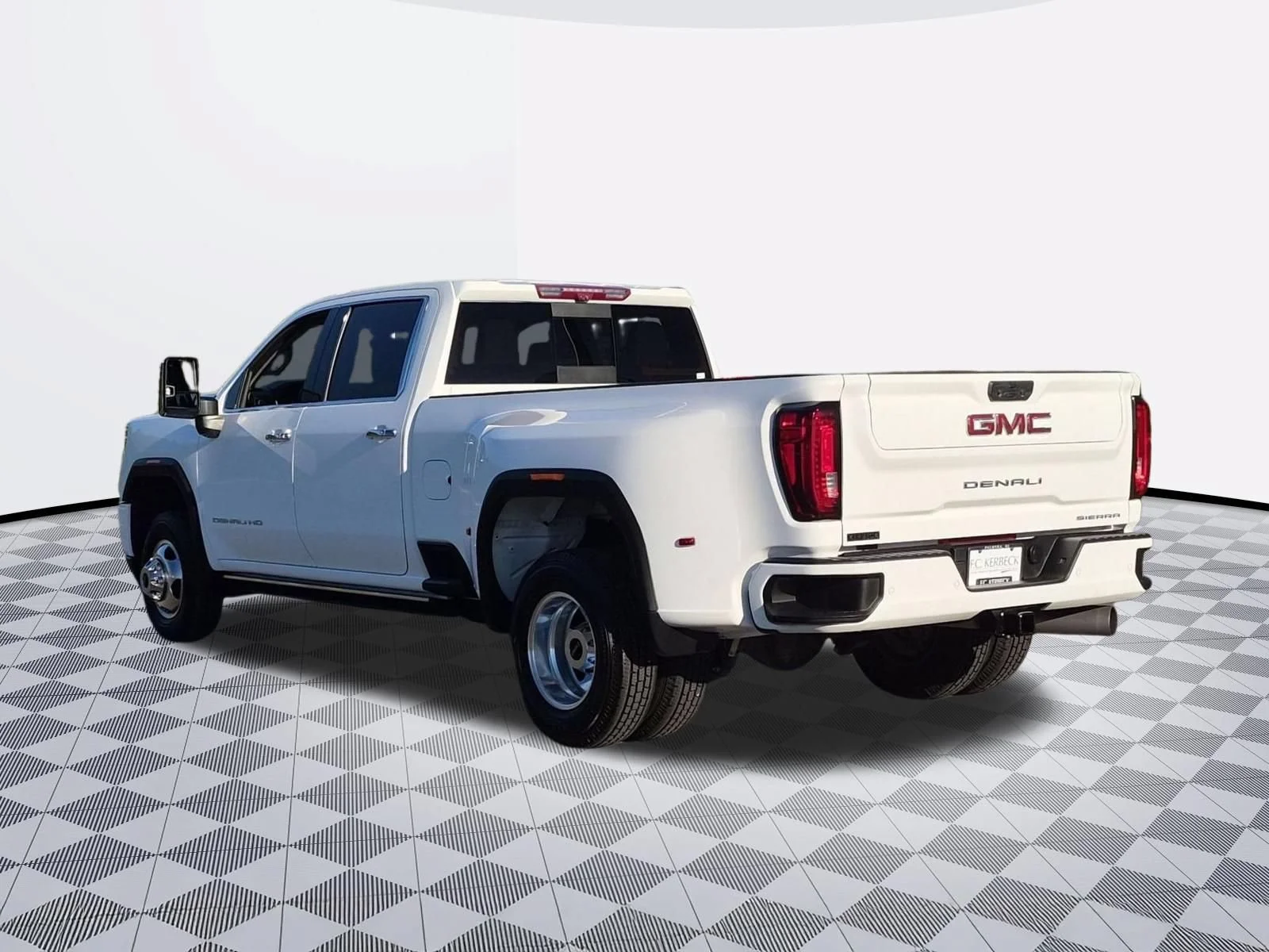 Used 2023 Summit White GMC Denali image 5