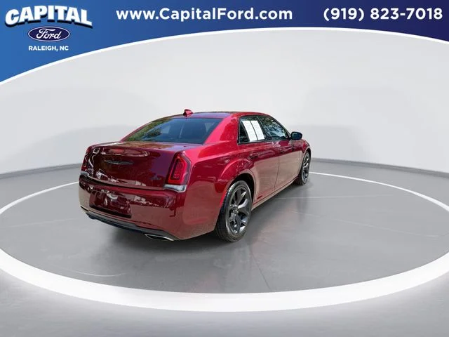 Used 2023 Red Chrysler Touring image 8