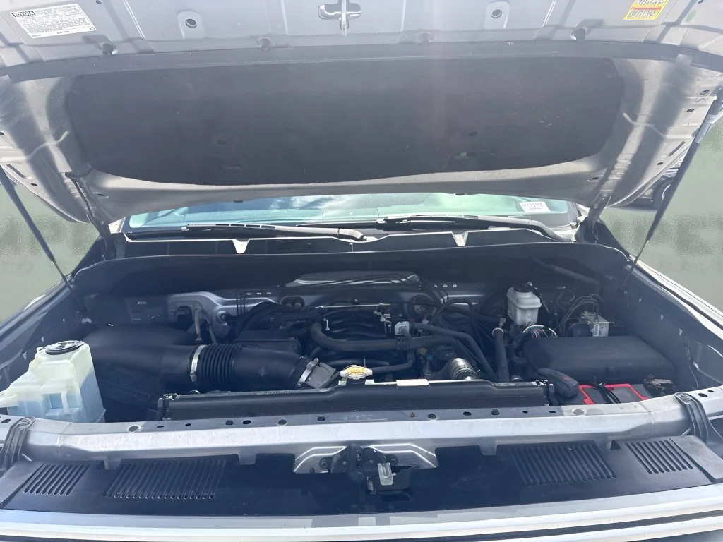 Used 2017 Silver Toyota Limited image 25