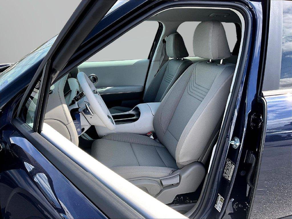 New 2027 Blue Hyundai SE AWD image 23