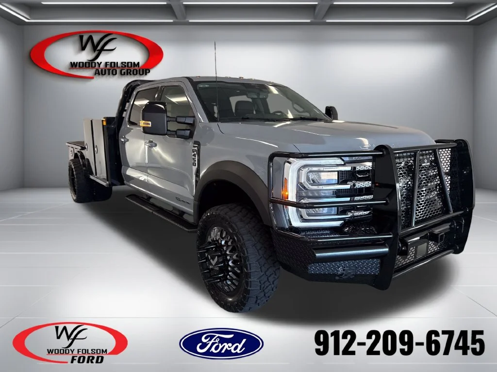 New 2026 Glacier Gray Metallic Tri-Coat Ford F-450® LARIAT® image 1