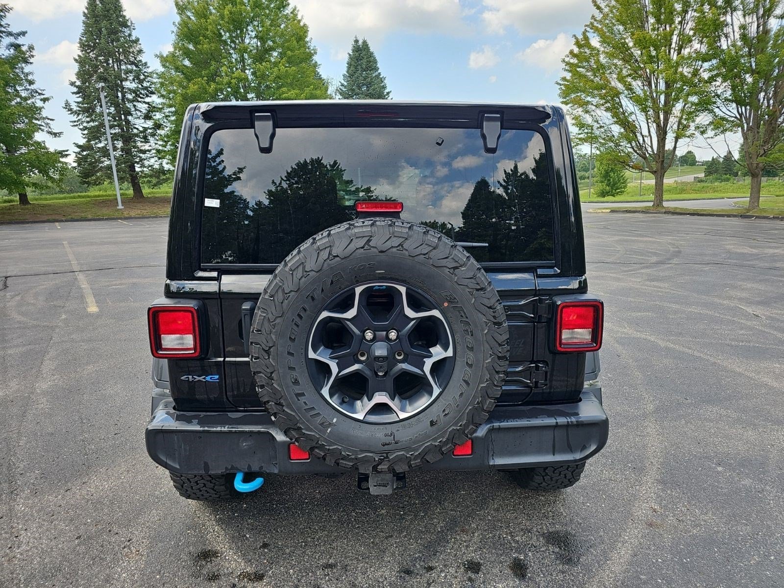 Certified Used 2023 Black Clearcoat Jeep Willys 4xe image 4