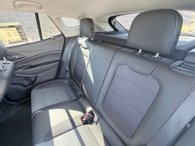 2025 Chevrolet Trax LT - Photo 23