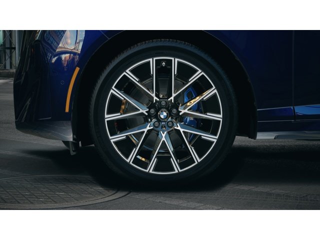 New 2027 Tanzanite Blue II Metallic BMW  image 7