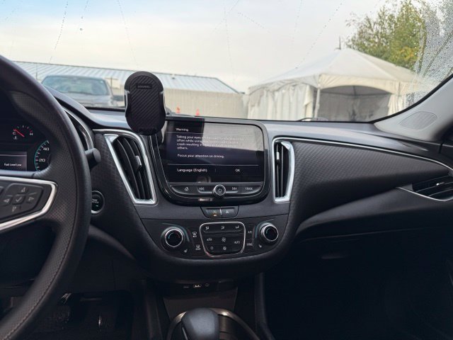 Used 2021 Summit White Chevrolet LT image 17