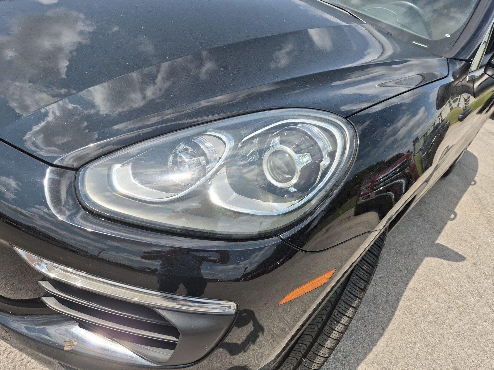 Used 2017  Porsche S image 9