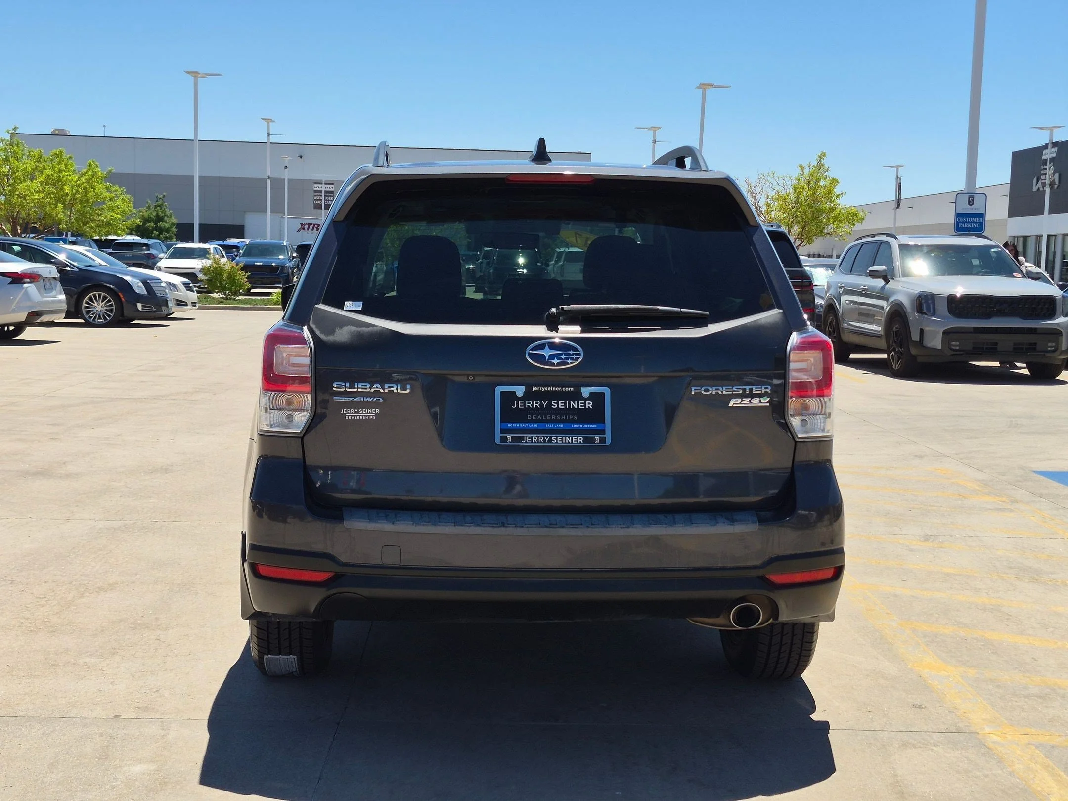 Used 2017 Dark Gray Metallic Subaru Premium image 4