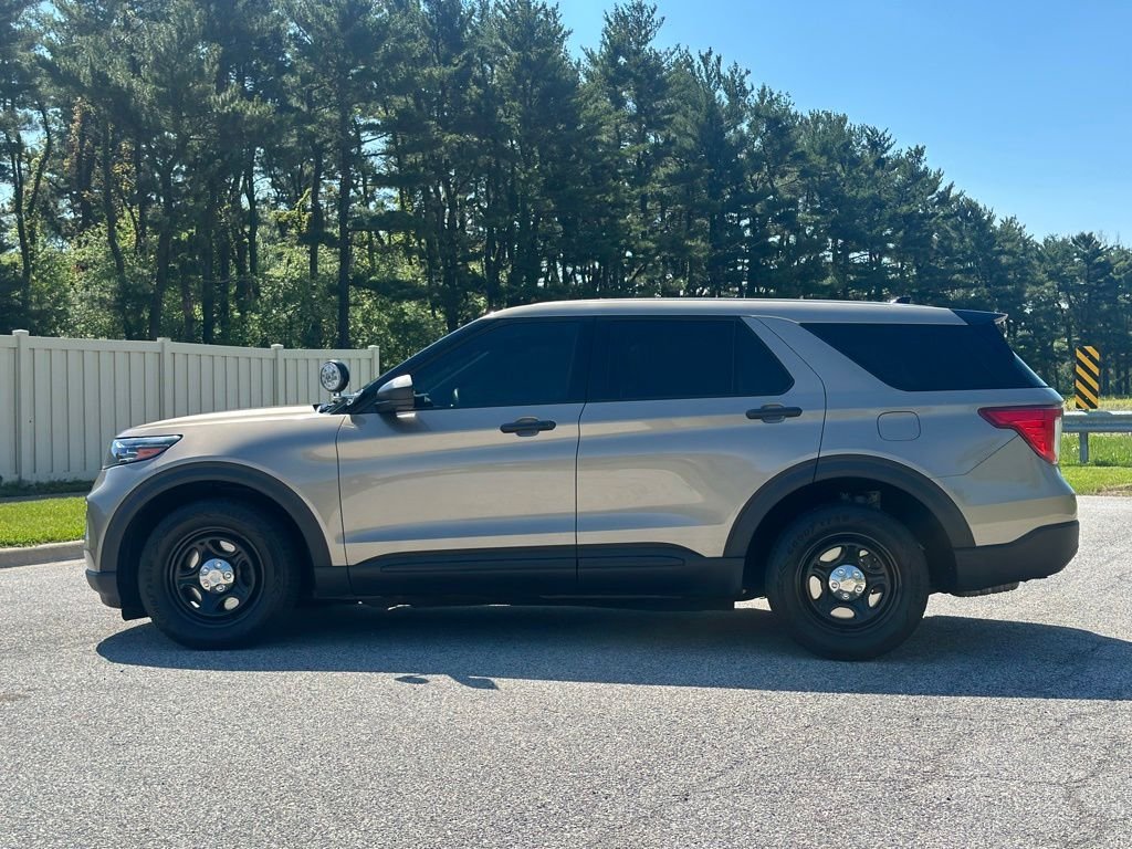 Used 2020 Beige Ford Base image 4