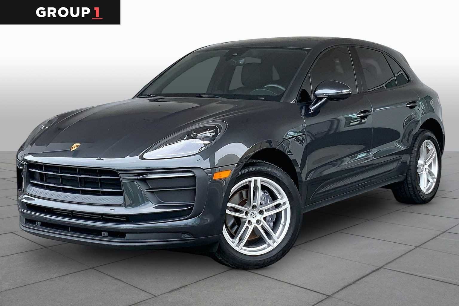 2022 Porsche Macan -'s photo