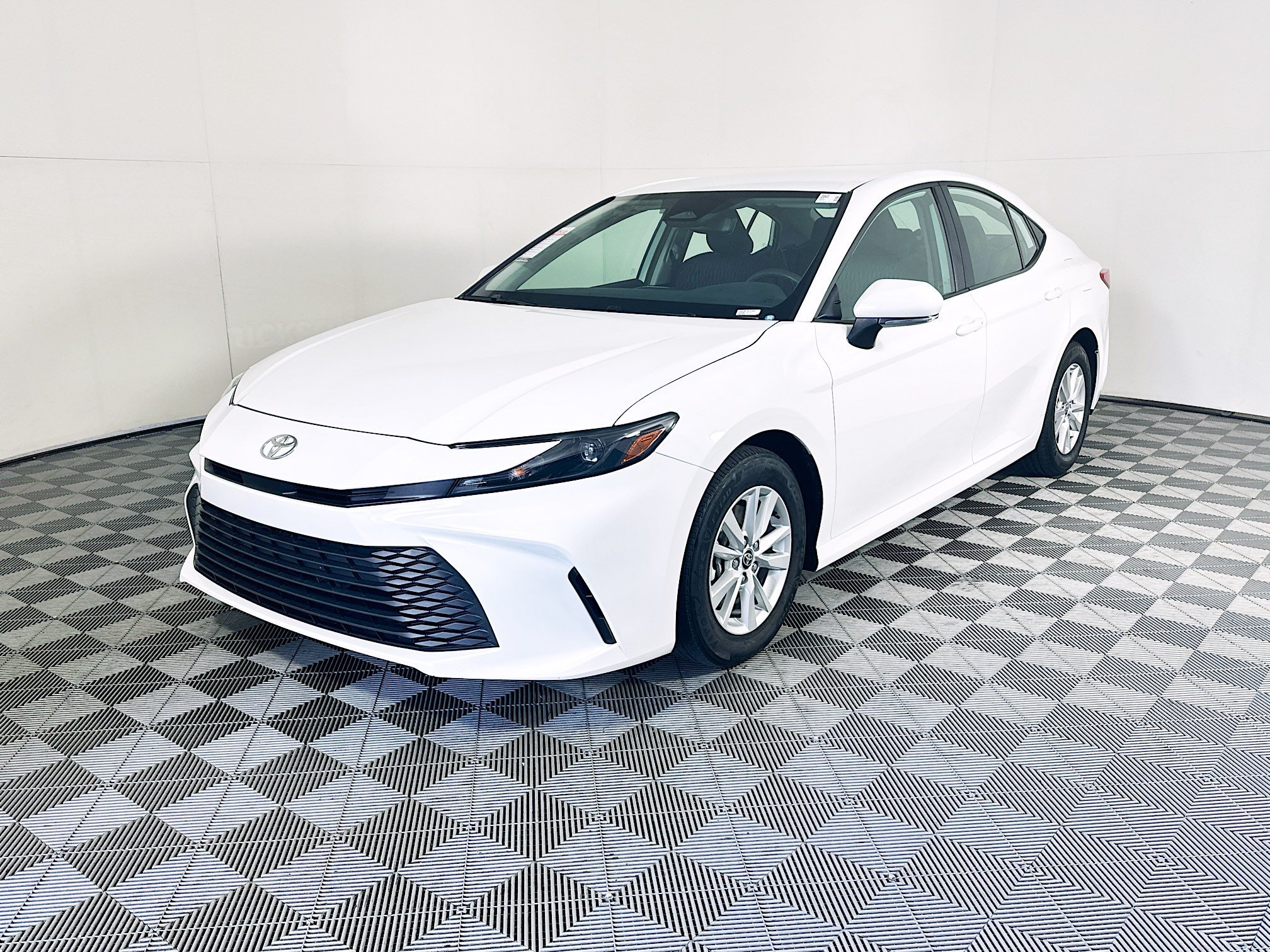 Certified Used 2025 Ice Toyota LE image 7