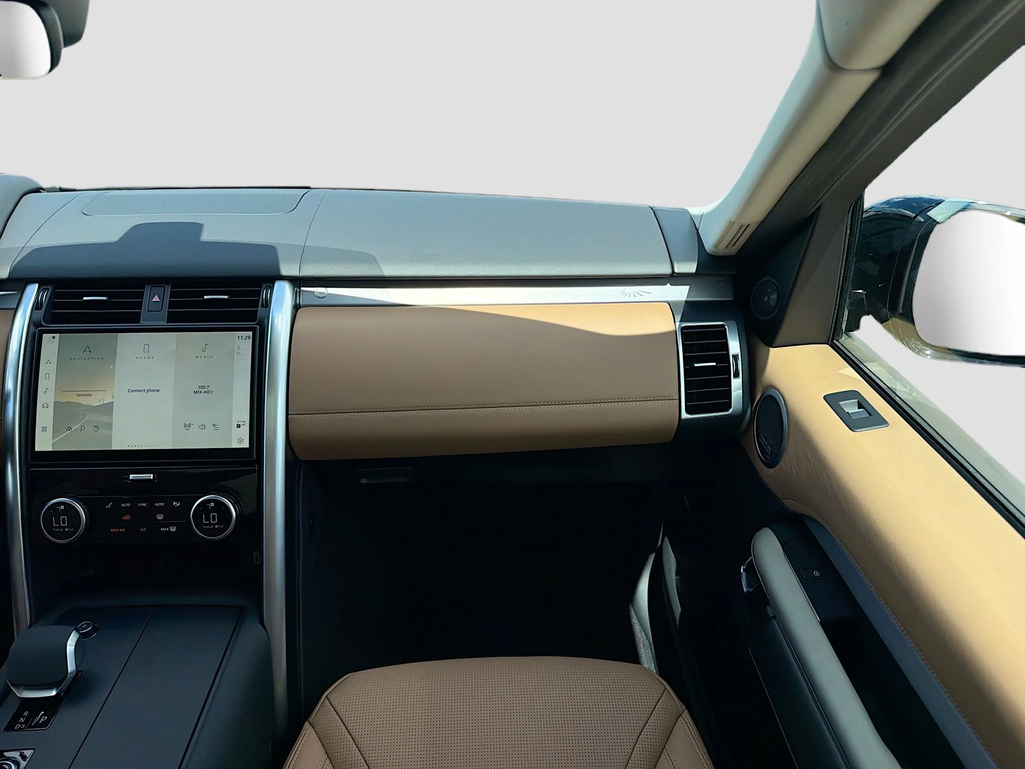 New 2026 Carpathian Grey Land Rover Tempest Edition image 19