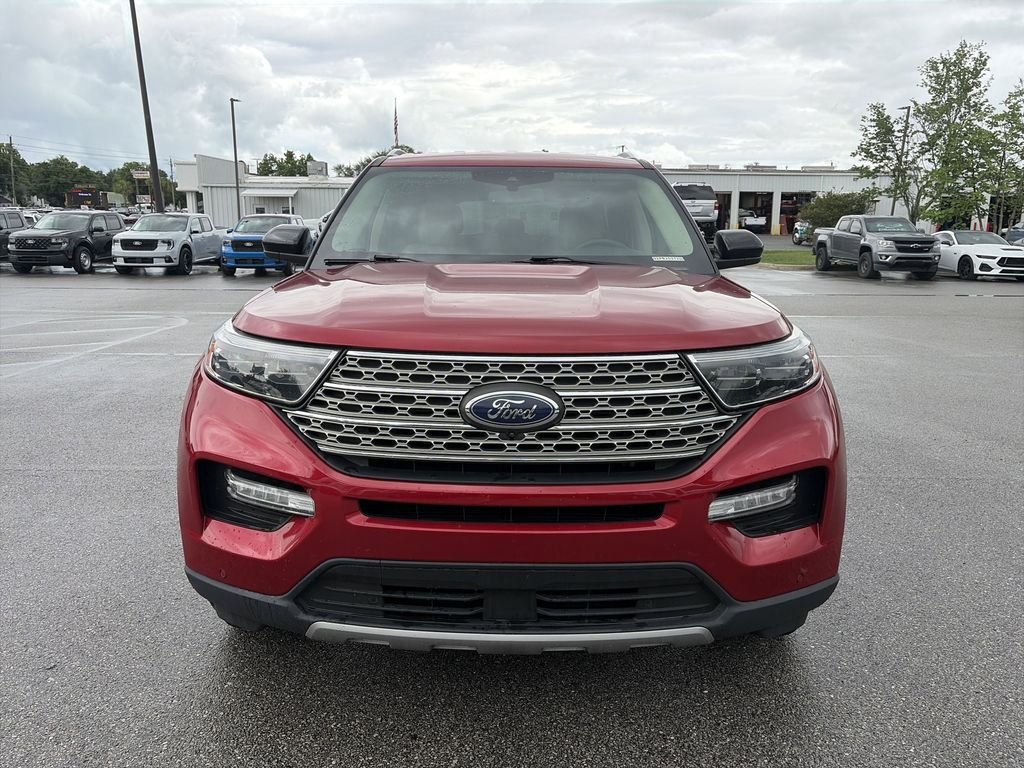 Used 2023 Red Ford Limited image 10