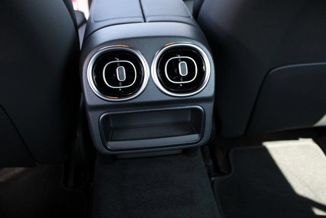 2025 Mercedes-Benz C-Class Sedan C 300 - Photo 67