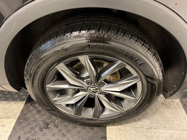 Certified Used 2023 Black Volkswagen 2.0T SE image 15