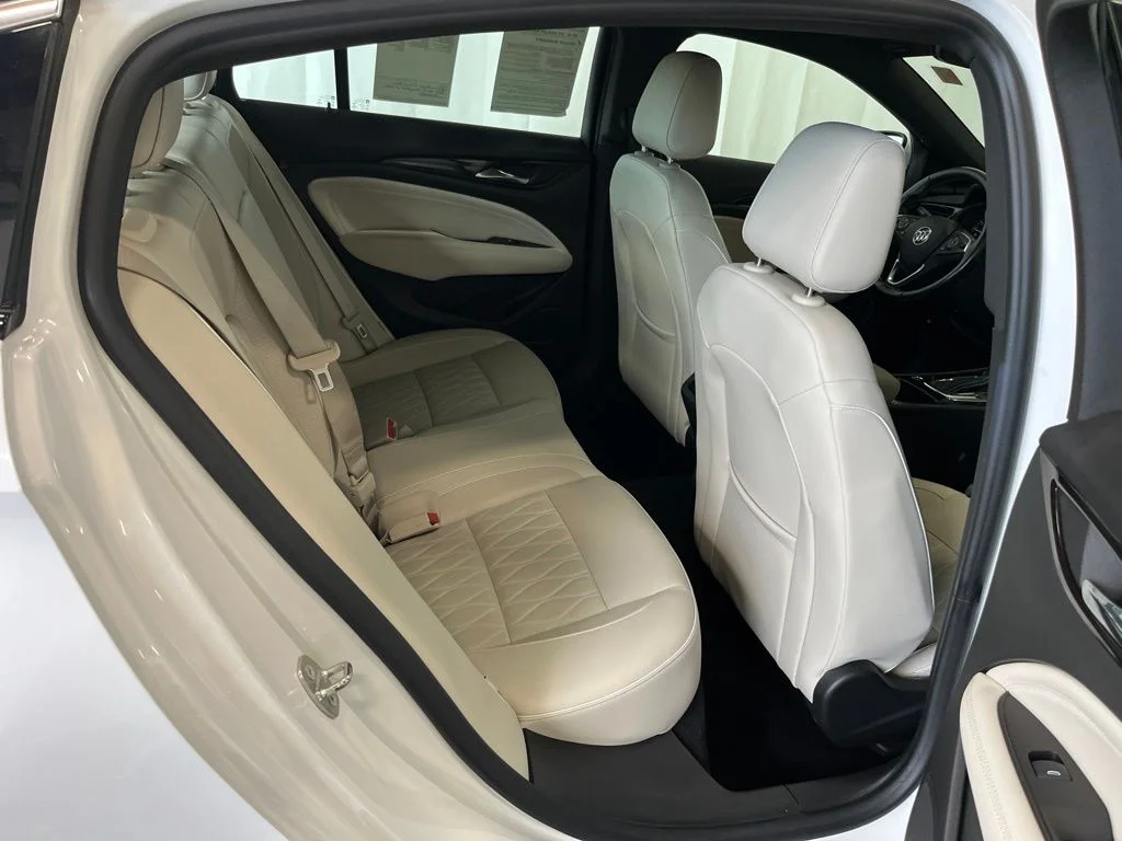 Used 2019 White Buick Avenir image 22