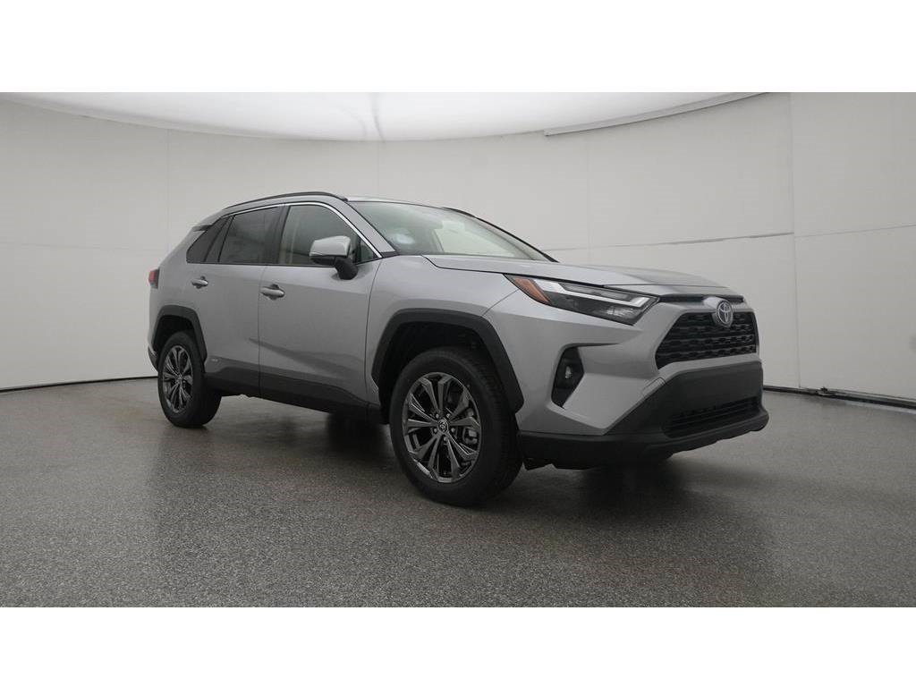 Used 2023 Silver Sky Metallic Toyota Hybrid XLE Premium image 29