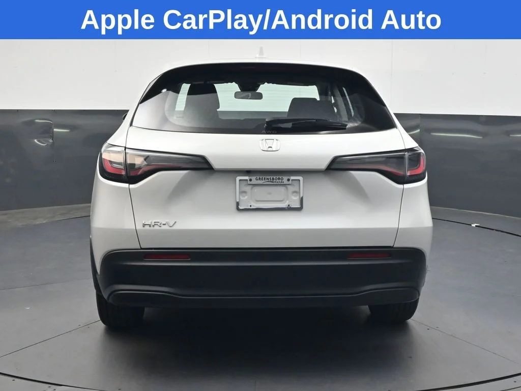 Used 2023 Platinum White Pearl Honda LX image 5