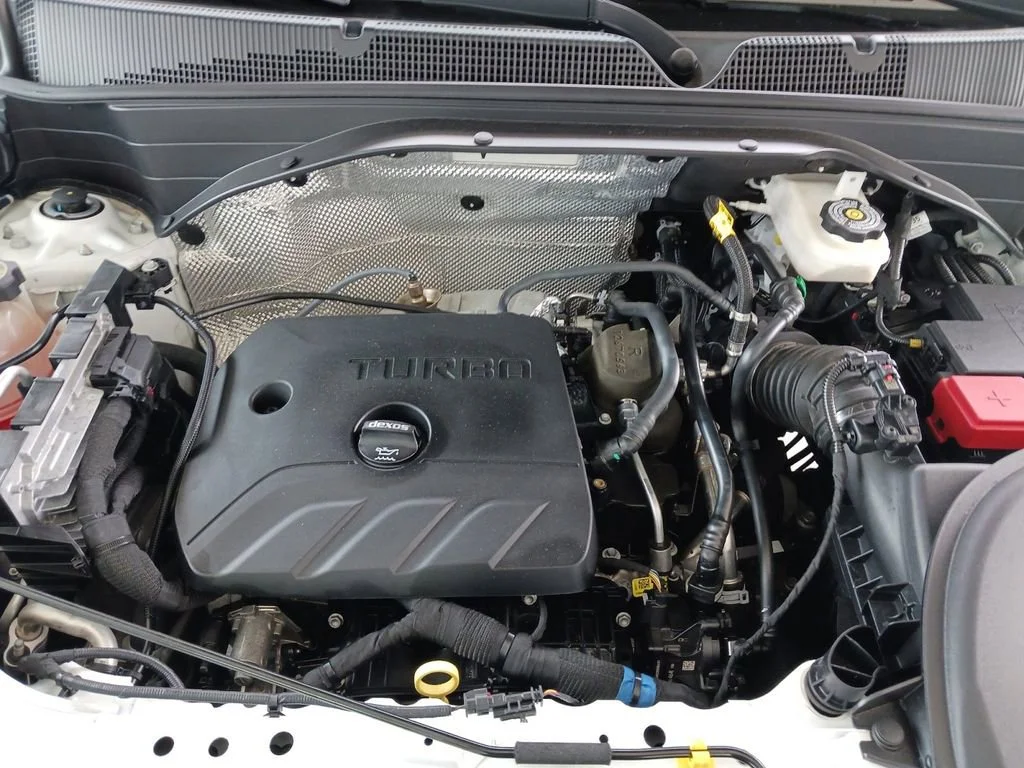Used 2023 Summit White Chevrolet LT image 14