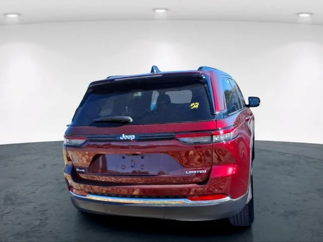 Used 2025 Red Jeep Limited image 14