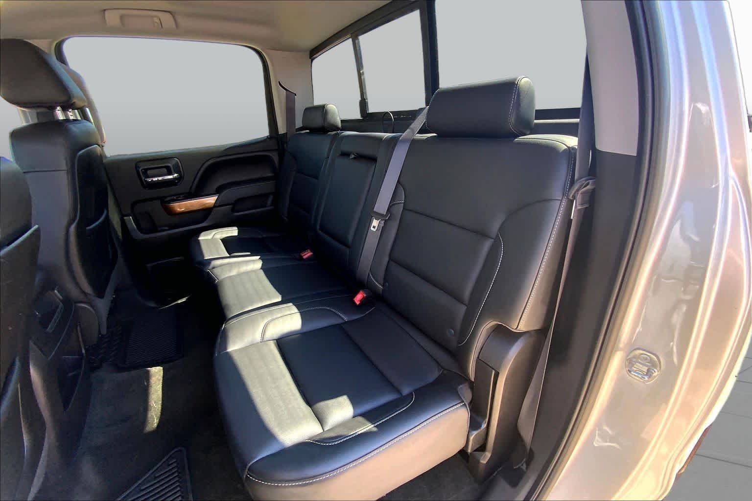 Used 2014 Silver Ice Metallic Chevrolet LTZ image 19