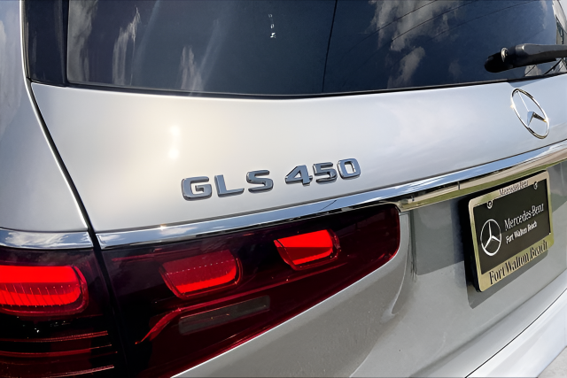 Used 2025 Silver Mercedes-Benz GLS 450 image 32