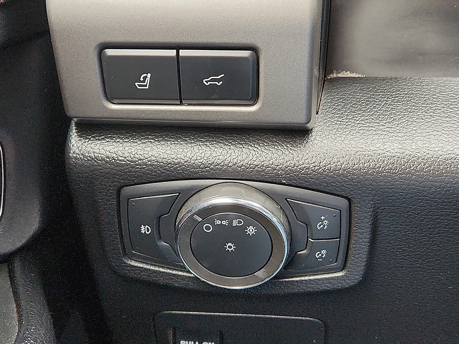 2020 Ford Expedition XLT - Photo 21