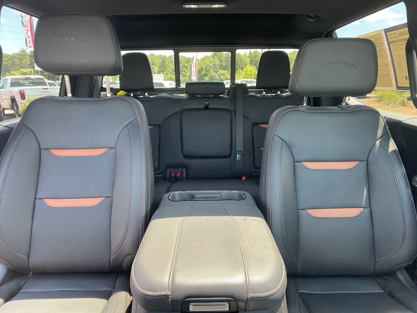 Used 2023 Sterling Metallic GMC AT4 image 28